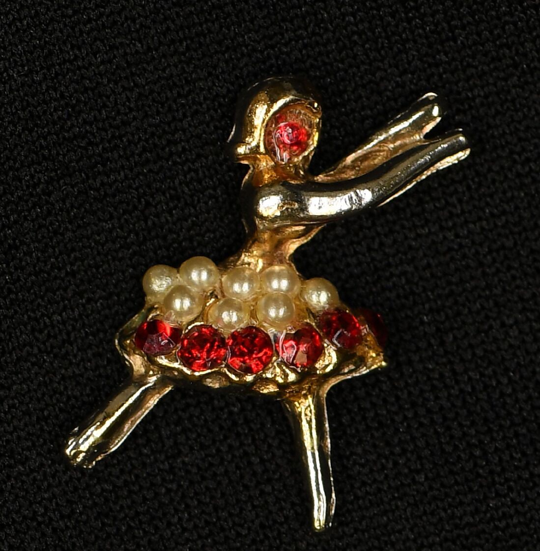 Ballet Pin / Épingle de ballet 28