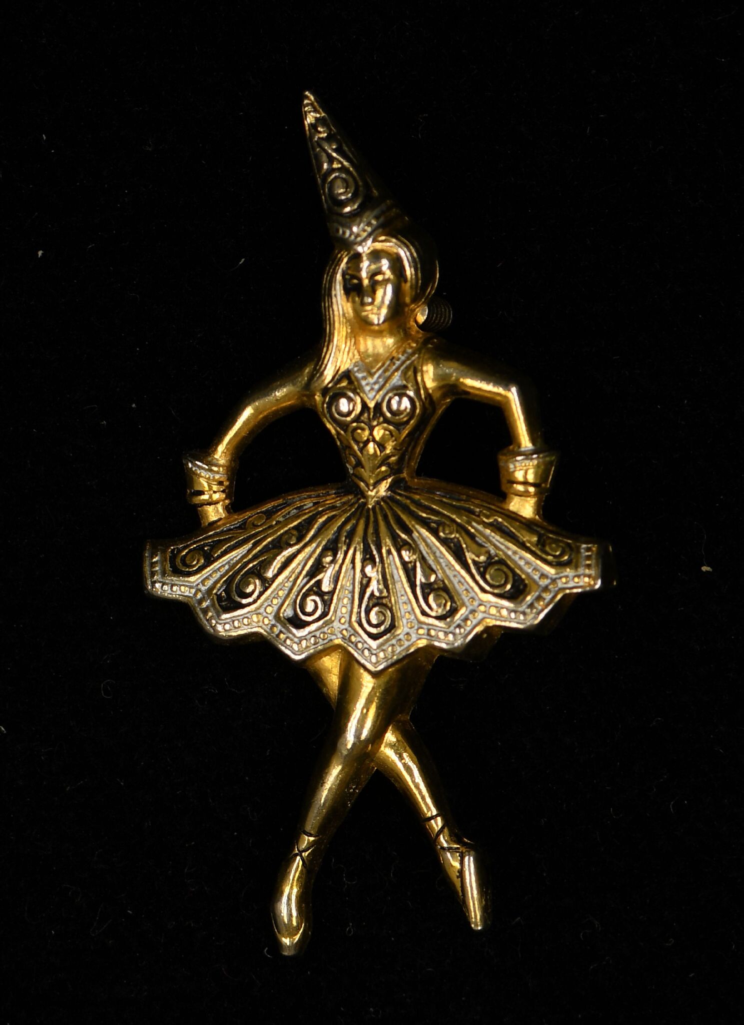 Ballet Pin / Épingle de ballet 102