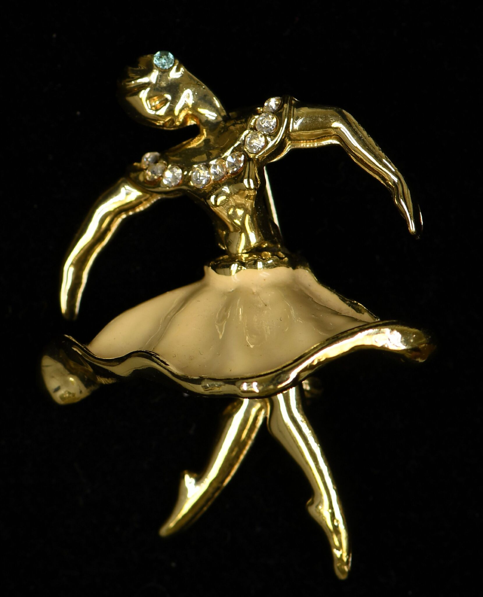 Ballet Pin / Épingle de ballet 132