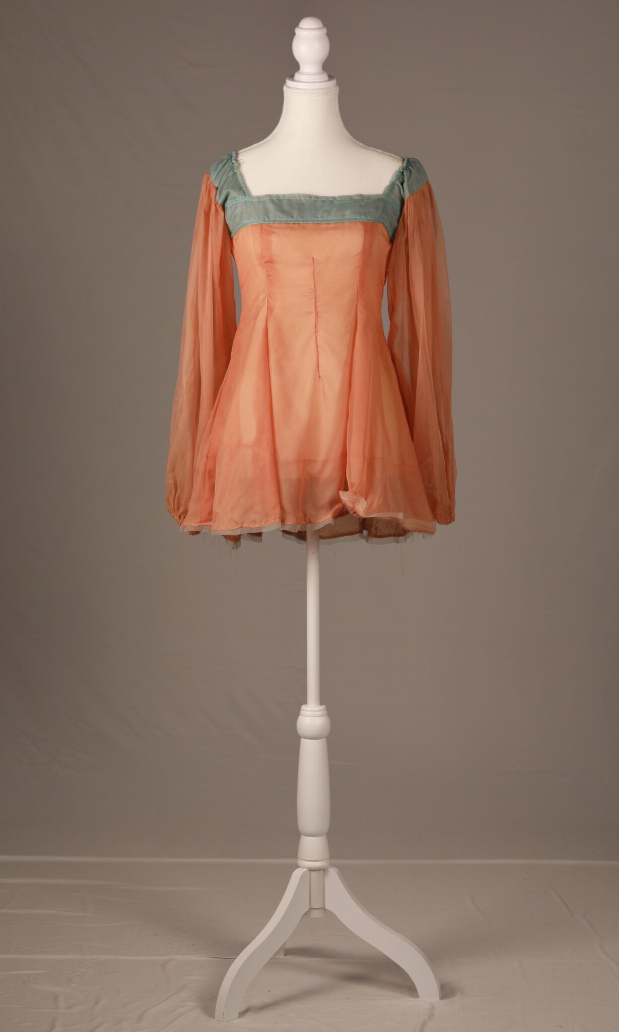 "The Seasons" Dress / Robe 4 (1961)