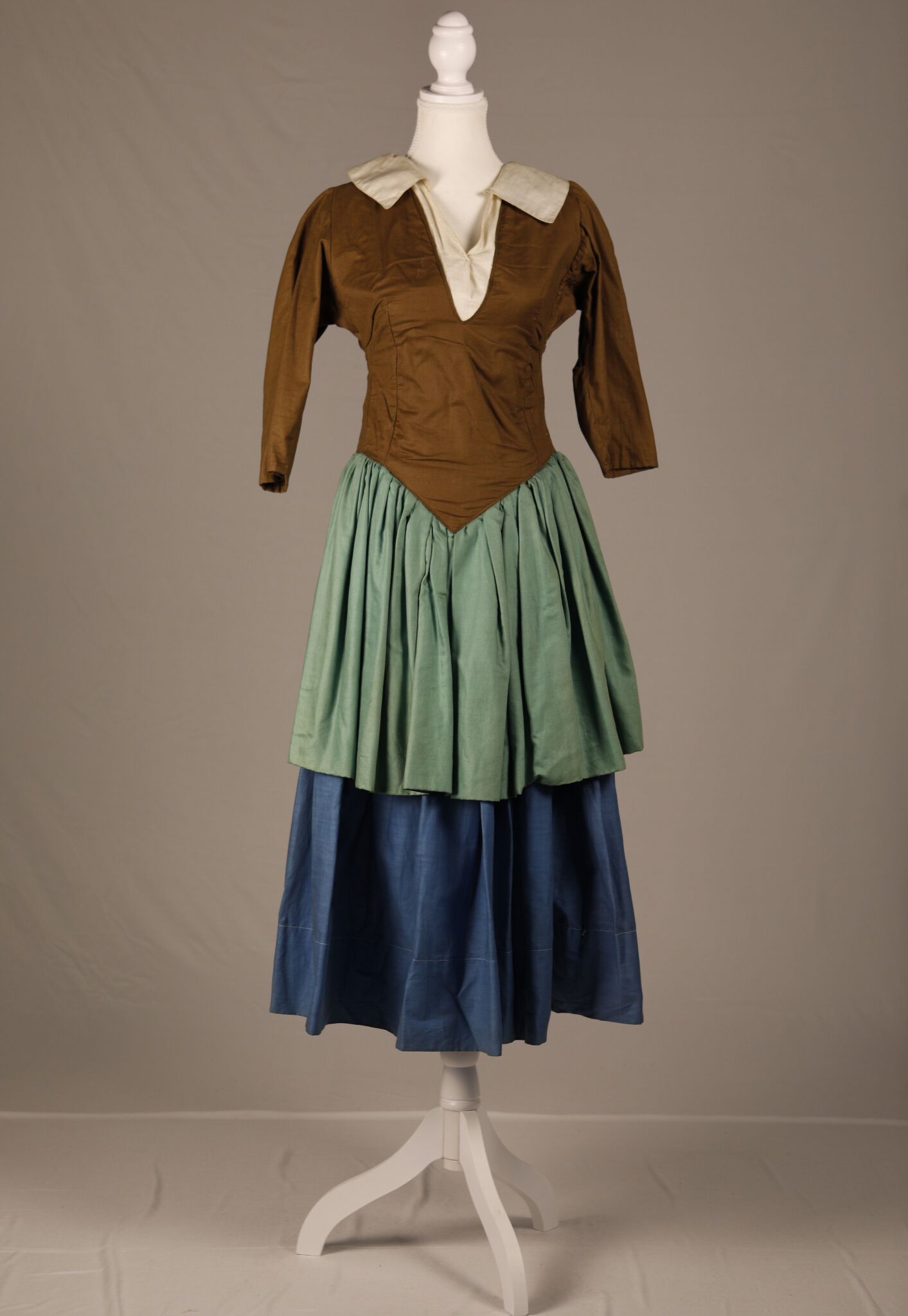 "Fadette" Dress / Robe 3 (1952)